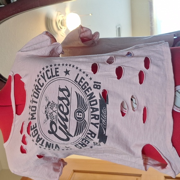 Guess Tops - Pre-owned Guess Distressed T-Shirt Size M